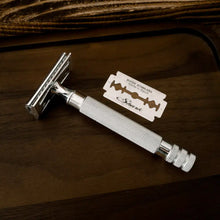 Load image into Gallery viewer, THE FRENCH GOAT SAFETY RAZOR