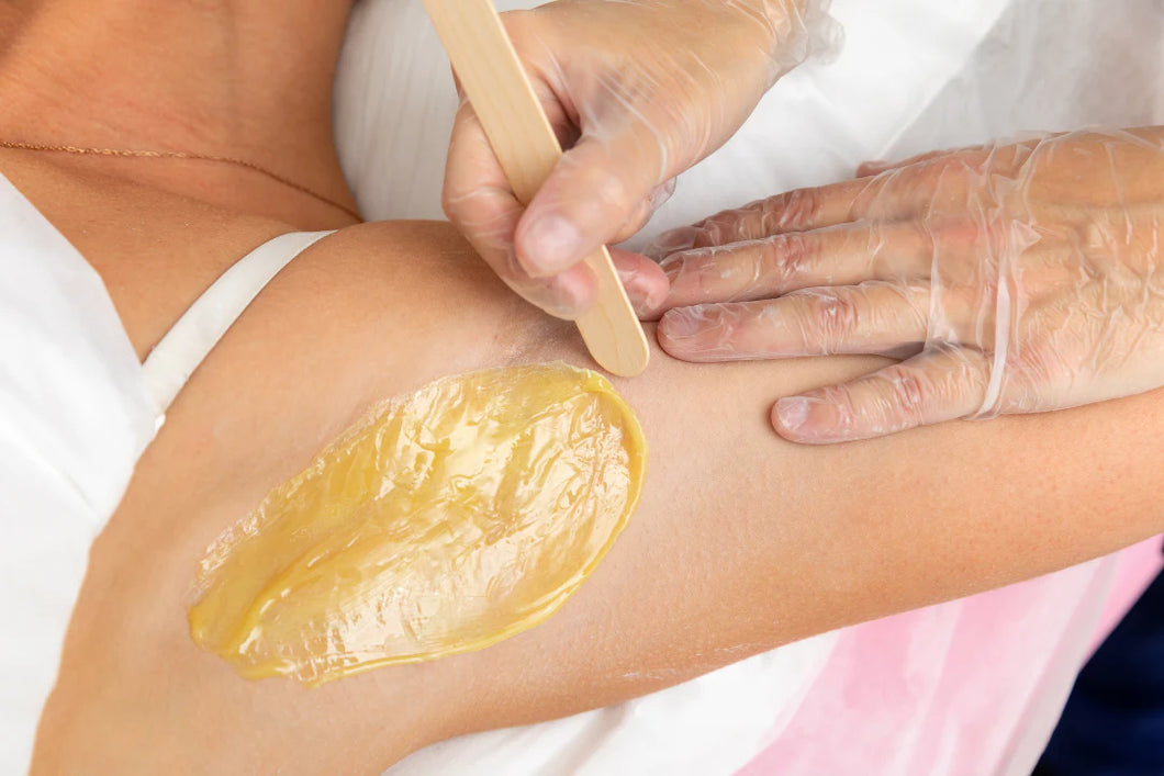 FORMATION ÉPILATION À LA CIRE CHAUDE ET TIÈDE ET CRÉATION DES SOURCILS
