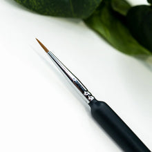 Load image into Gallery viewer, NOVOQUEEN PROFESSIONAL APPLICATION BRUSH FOR LASH ENHANCEMENT LOTION