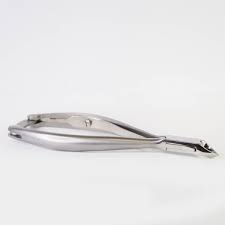 DOUBLE SPRING CUTICULE PLIERS WITH CLASP, 1/2 SIZE 4.75'' BITE